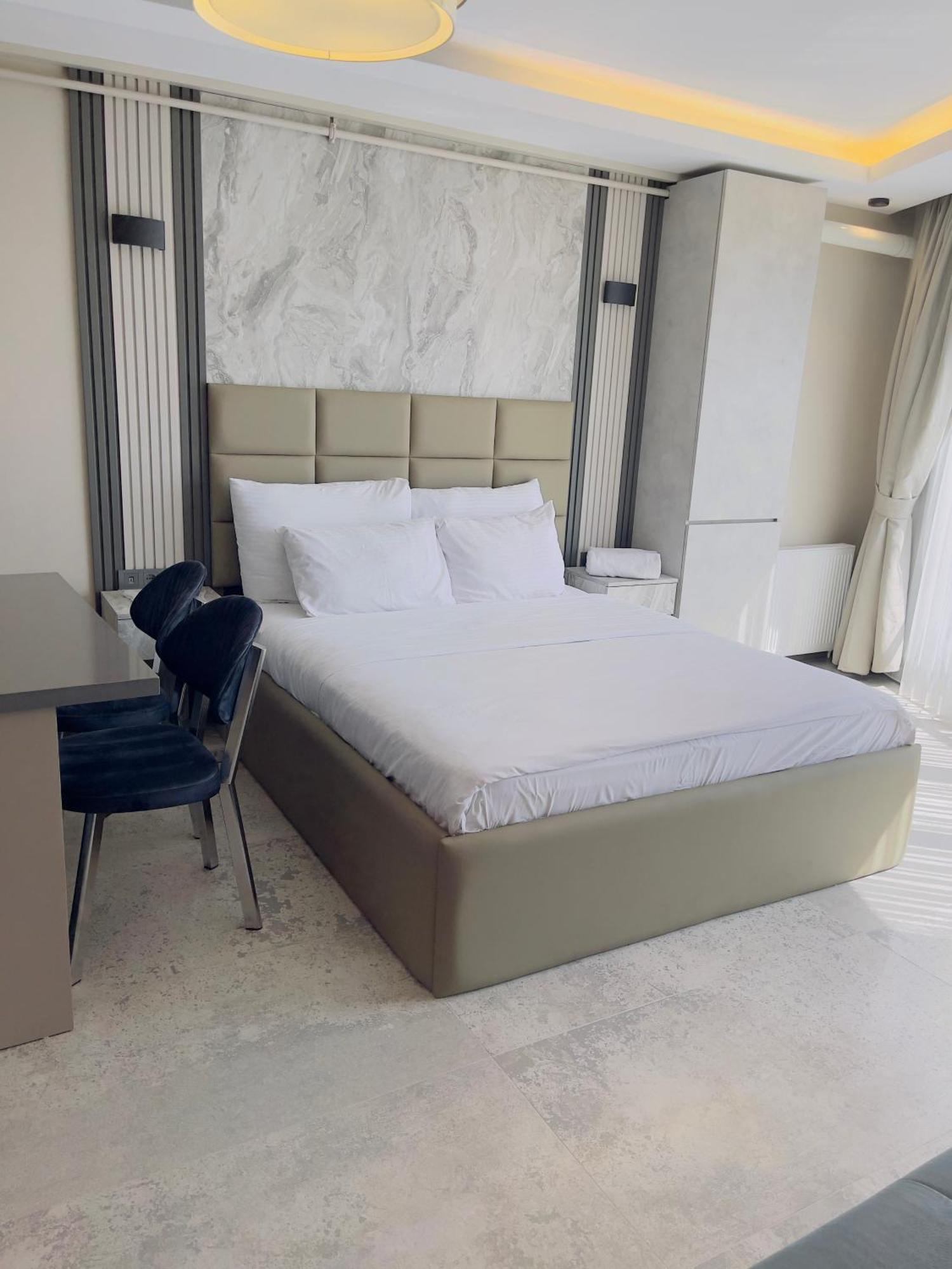 Aymira Suite Hotel อิสตันบูล ภายนอก รูปภาพ